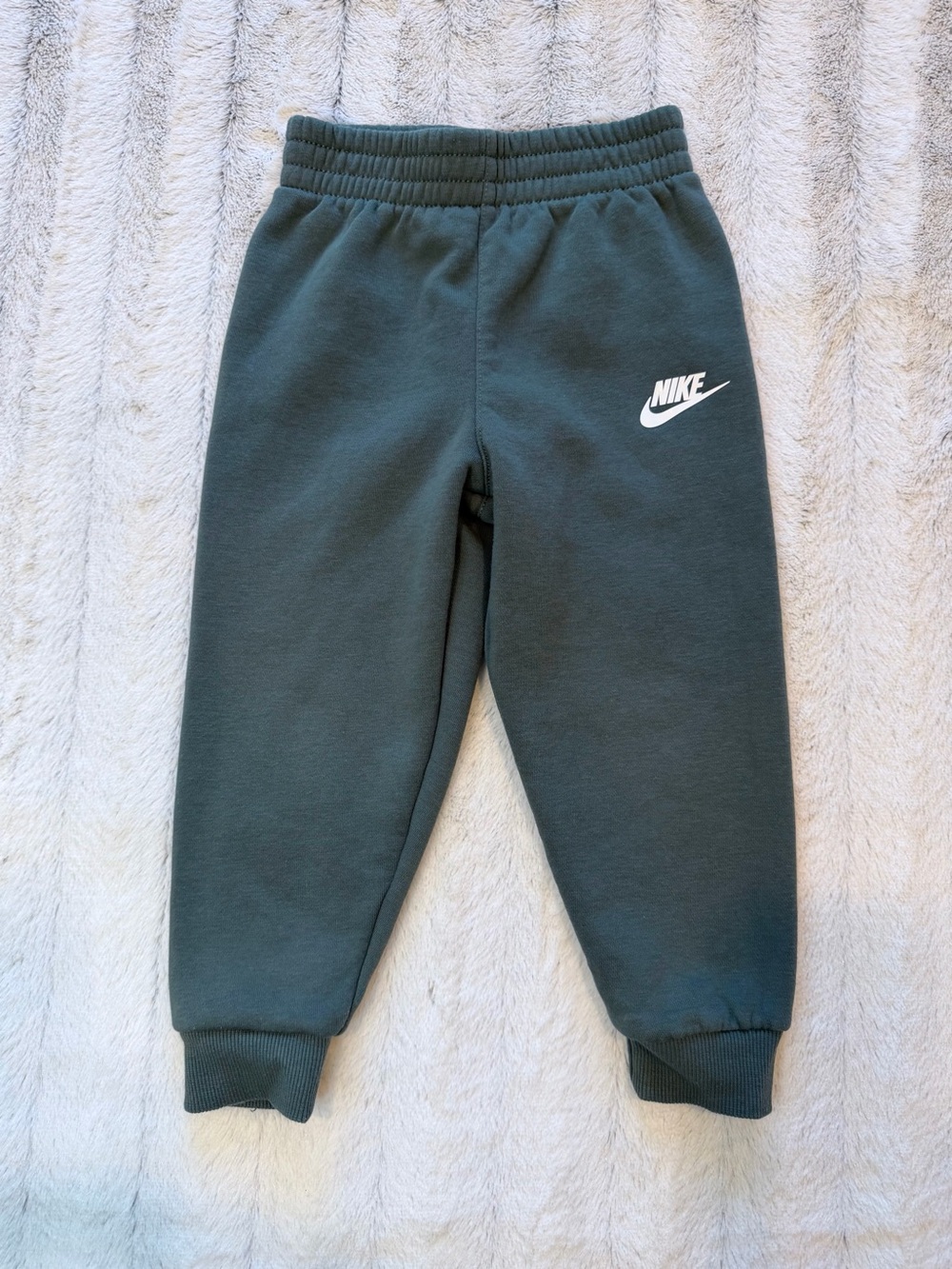 Nike Kids green Joggers - 4T